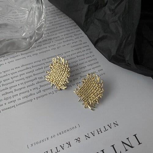 Minar Large Wide Weave Stud Earrings Minimalist Straw Flat Earrings Vintage Textured Unusual Earrings for Women Fashion Jewelry