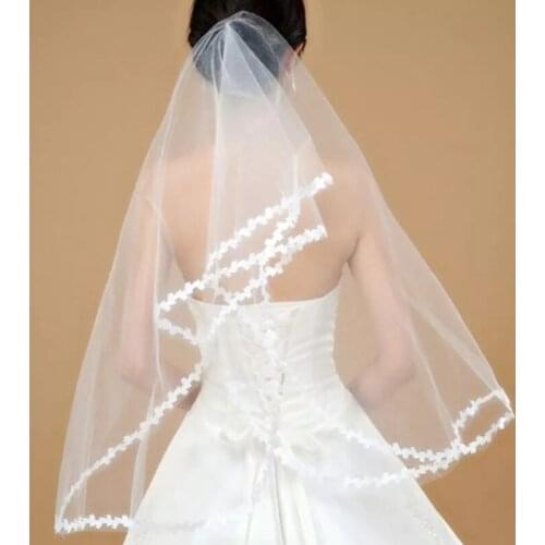 1M Single Layer Women Short Sheer Mesh Tulle Wedding Veil White Small Leaf Applique Patchwork Trim Wavy Solid Color Bridal Veil