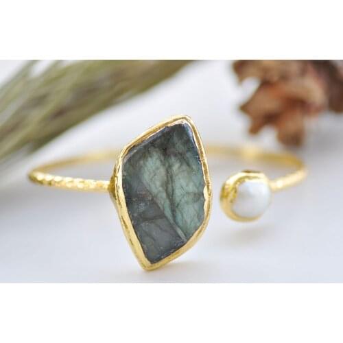 S2503 36mm Baroque Natural Moonstone White Pearl Gold-plating Bracelet