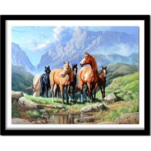 Full Drill Square Diamond 5D DIY Diamond Painting"horse on the grass"Diamond Embroidery Cross Stitch Rhinestone Painting