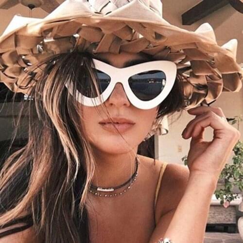 Cute sexy retro cat eye sunglasses women small leopard print 2021 triangle vintage cheap sun glasses red female uv400