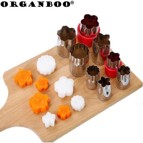 ORGANBOO 8pcs/set fruits and vegetables tools cut flowers mold animal cartoon slicers creative biscuits printing mold gadget