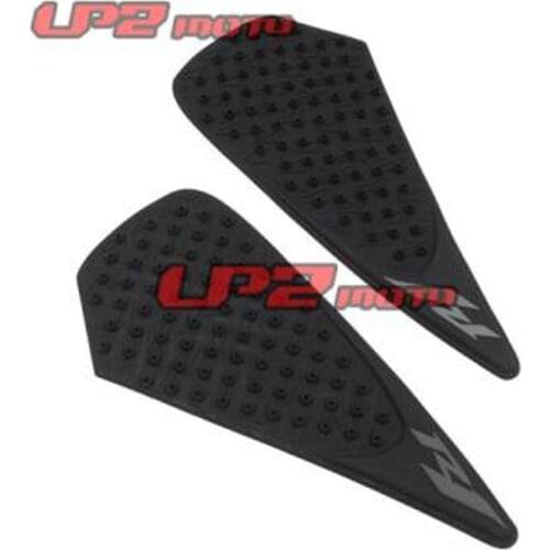 Traction Fuel Gas tank pads Grip Knee Anti slip Protector For Yamaha YZF R1 2004 2005 2006 04 05 06