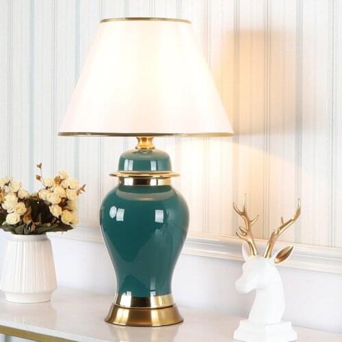 Luxury post-modern minimalist ceramic table lamp European and American creative bedside living room bedroom