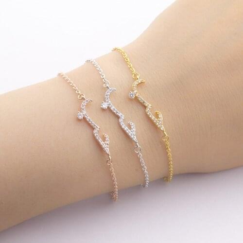 V Attract Chain Bracelets