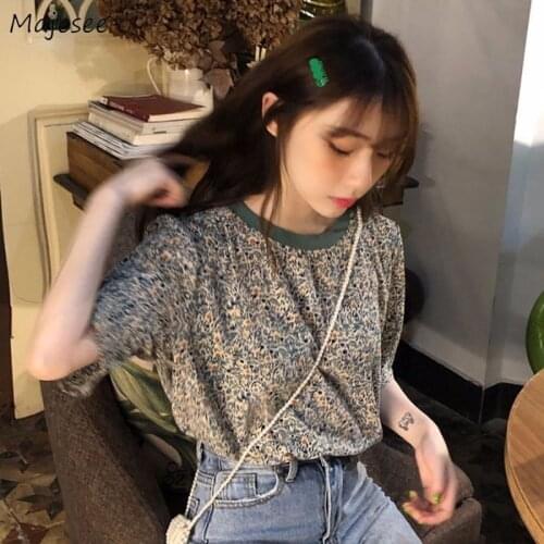 Short Sleeve T-shirts Women Floral Basic Vintage Simple Design Korean Style High Street Slim Breathable Summer Fashion Tender