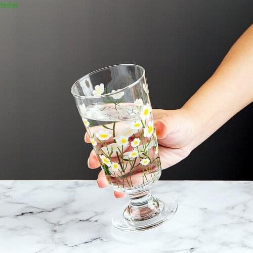 2020 Ins Wind Short Foot Tulip Glass Cup Korea Small Daisy Goblet Food Glasses Creative Golden Rim Romantic Style Wine Mug