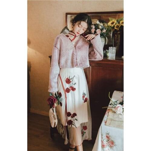 New autumn retro style rose embroidered long-section cheongsam dress with faux fur cardigan for women