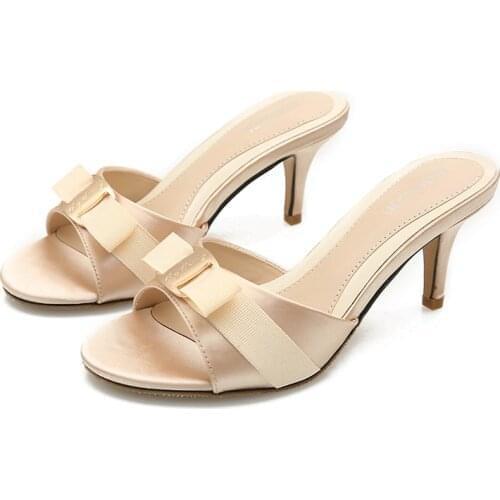 Women Shoes 2019 Summer Slippers Open Toe Ladies Shoes Slippers Mature Ladies Luxury Party Shoes Outdoor Silk Lazy Shoes Black