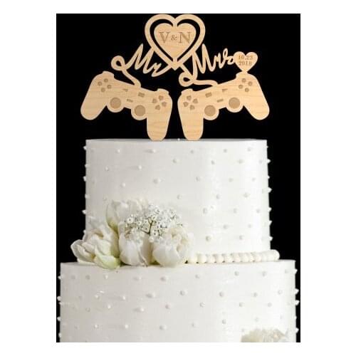 Gamer cake topper ,wedding cake topper, mr mrs cake topper with initial