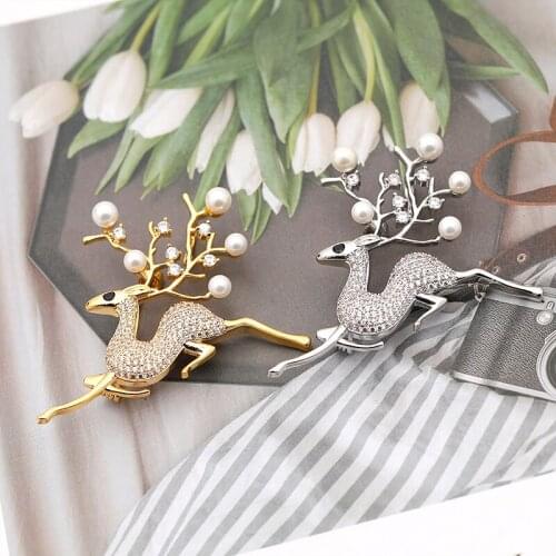 Zhijia Fashion Luxury Crystal Rhinestone Pearl Deer Elk Brooch Pin For Women Dress Clothing Accessories Wedding Jewelry