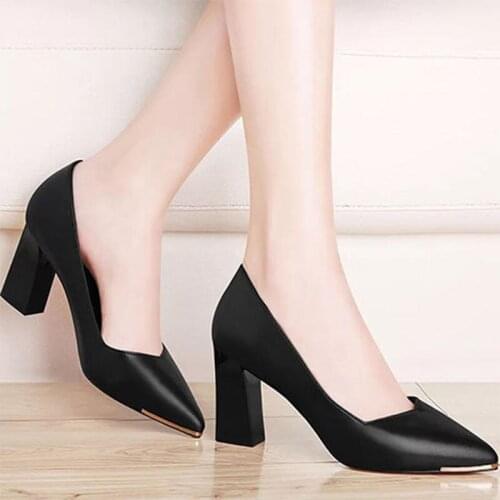 2021 Spring and Autumn New Pointed Thick with Shallow Mouth Single Shoes High Heels Girls Korean Four Seasons Work Shoes