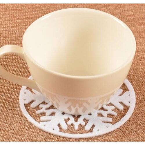 New Arrive Merry Christmas Snowflakes Cup Mat Christmas Decorations Dinner Party Dish Tray Pad for Home Decor