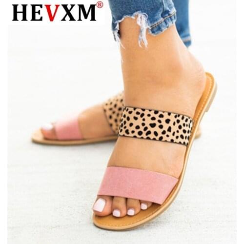 2020 New Women Summer Slippers Flat Straight Sandals Fashion Leopard Print Women Shoes Beach Casual Ladies Plus Size Slippers