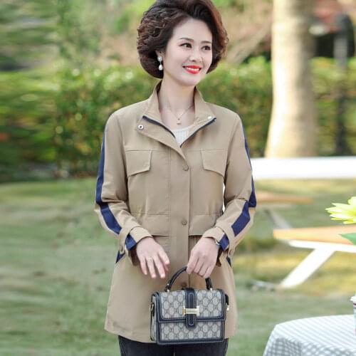 Womens Spring Short Jackets 2021 New Stitching Color Plus Size 5XL Fashion Stand Collar Casual Windbreaker Jacket 50Years aq720