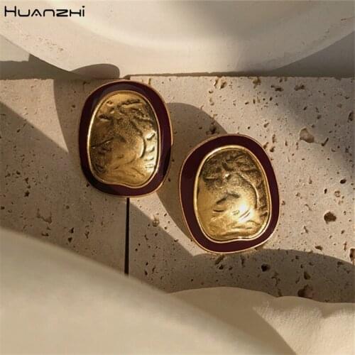 HUANZHI 2021 New Vintage Gold Metal Geometric Irregular Round Stud Earrings Color Contrast for Women Girls Party Travel Jewelry
