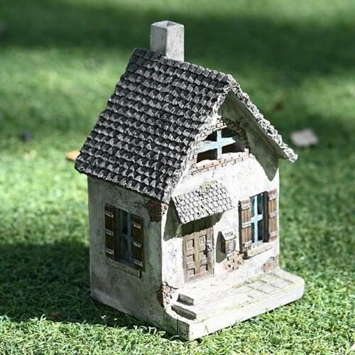 Pastoral Resin Cabin Village Fairy Garden Small House Courtyard Architectural Holiday Scene Decor Ornament