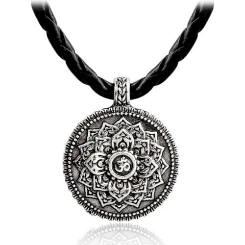 Charm Rope Men Necklace Tibetab OM Mandala Lotus Pendant Necklaces For Women Geometry Amulet Vintage Religious Buddhism Jewelry