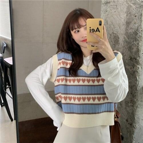Spring Autumn College Style Knitted Vest Womens Short Korean All-match Loose Outer Wear Love Vintage Vests for Women Pullover