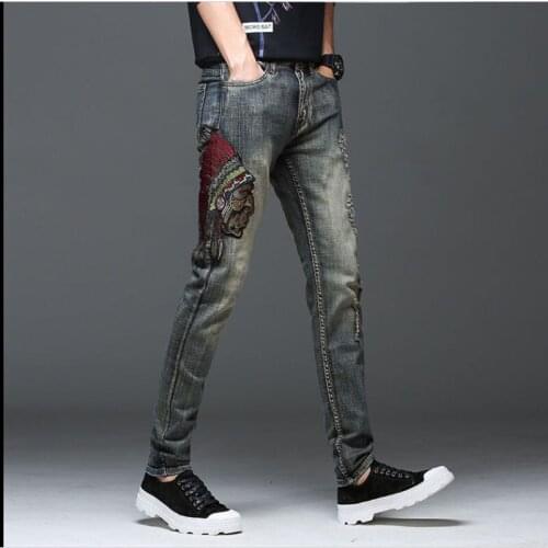 Skull embroidered jeans mens broken holes thick winter stretch slim slim feet tide brand patch trousers men demin jeans ker