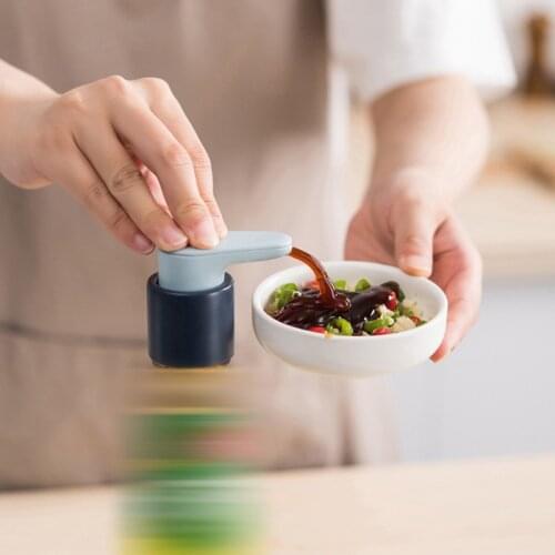 Oyster Sauce Extruder Kitchen Condiment Bottle Oyster Sauce Bottle Press Nozzle Pump Head Press Mouth Extruder