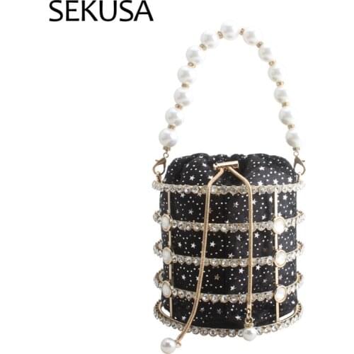Hollow Out Pearl Bucket Evening Bag Women 2020 Luxury Designer Korean Handmade Alloy Metallic Clutch Bag Ladies Shoulder Bags