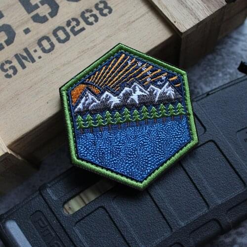 Mountain Adventure Twin Peaks Embroidery Patches All Terrain Rivers Rising Sun Armband Jungle Tactical Backpack Appliques Badge