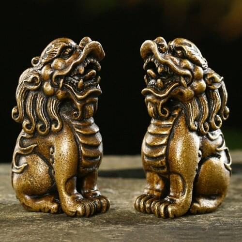 Vintage Bronze Suan Ni Son of Dragon Miniature Figurines Like Lion Ornament Copper Chinese Ancient Lucky Beast Statue Desk Decor