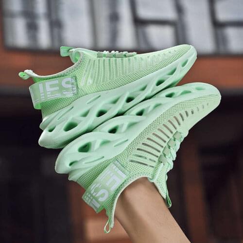 Deport Footwear Sneakers Men Hip Hop Sport Shoes For Man Lady Tactical Shoes Heelys Wheel White Sports Shoes Men Shies Tennis