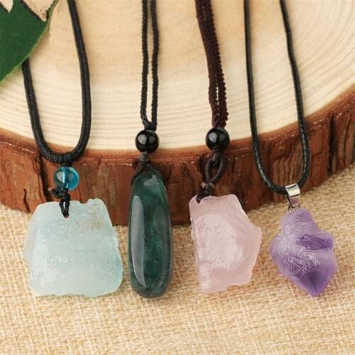 New Style 3pcs Irregular Natural Healing Stone Necklace Pendants Pink Quartz Fluorite Purple Crystal for Women Men Jewelry