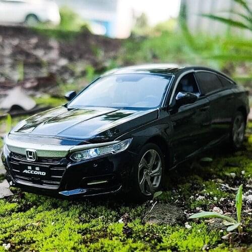 1:32 HONDA Accord Alloy Car Model Diecast & Toy Vehicle Metal Toy Car Model Simulation Sound Light Collection Childrens Toy Gift