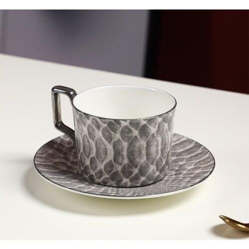 Creativity Modern Nordic Cup Saucer Bone China Western Simplicity Tea Coffee Cups Reuseable Ceramic Bardak Drinkware EK50BD