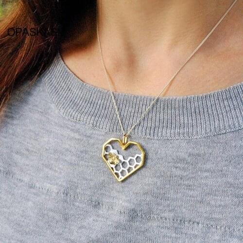 Love Heart Honeycomb Necklace for Women Lightweight Neck Chain Novelty Jewelry Gift for Mother VL