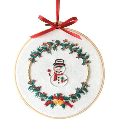 Hot 100pcs/lot Christmas DIY Embroidery Starter Kit with Xmas Themed Pattern Embroidery Hoop Cotton Linen Cloth Thread