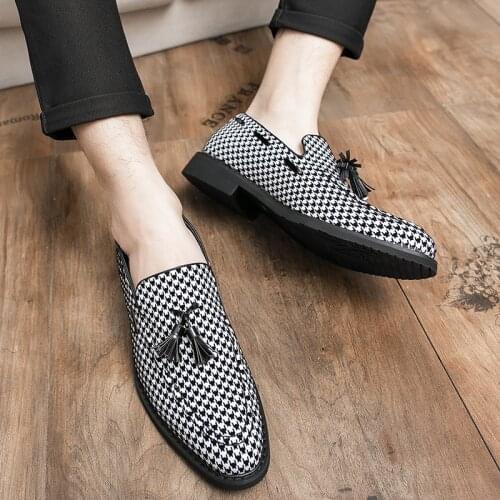 Plus Size38-48 New Mens fashion canvas business shoes Doug leather pointed classic wedding shoes casual tassel flat shoes обувь