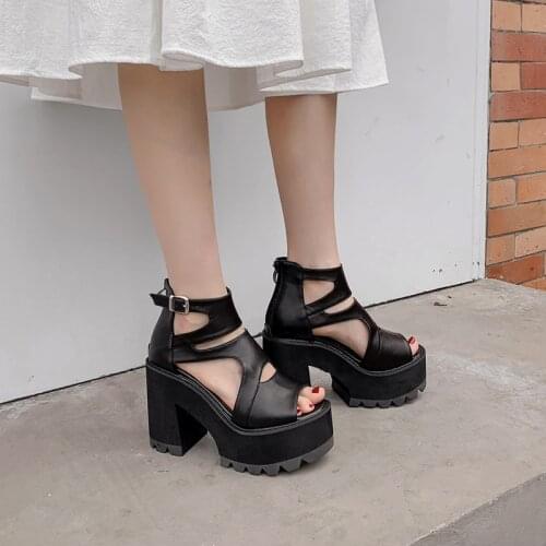 Sexy Rivets Womens Ankle Strap Block Heel Sandals Ladies Strap Platform Shoes on Summer Comfortable Gladiator Shoes Lady