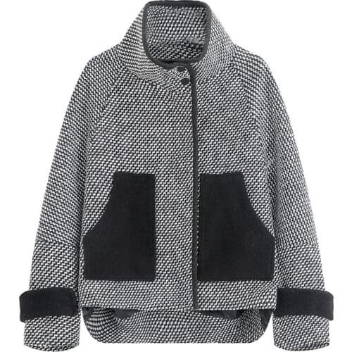 Simple Plaid Short Woolen Coat Female Autumn Winter New Korean Fashion Loose Large Size Bat Sleeve All-match Wool Overcoat e269