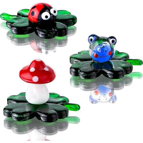 H&D 3pcs Hand Blown Cute Ladybug/Frog/Mushroom Figurines on Four-Leaf Clover Miniature Doll House Art Home Decor Collectibles