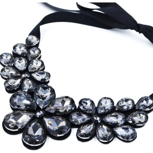 Luxury fashion short statement collar necklace and pendant MultiColor Flower fashionable woman Jewelry Gift