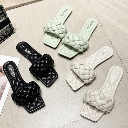 New Women Flats Slides Shales Fetish Summer Soft Casual Slaps Girls Outdoor Slippers Designer Sandals Platform Beach Shoes