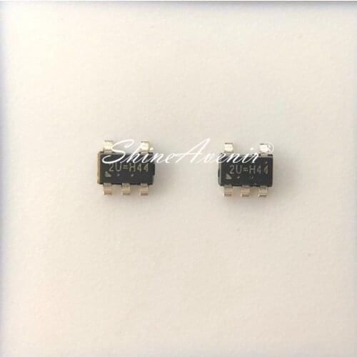 10pcs/lot RT9080-33GJ5 2U SOT23-5 XC6206P202MR SOT-23 XC6206P332MR 662K SOT-23 SN74LVC1G00DCKR CA* SOT23-5 100% new original