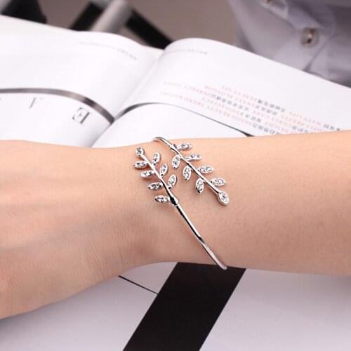 2021 Personality Leaf Bracelet Cuff Opening Bracelets Bangle Arm Jewelry for Women Jewelry Gift Gold/Rose Gold Birthday Gifts