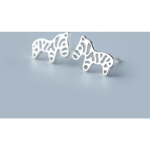 Shuangshuo Ethnic Zebra Earings Fashion Jewelry Horse Stud Earrings for Women Animal Zebra Earring Gift boucle d'oreille S033