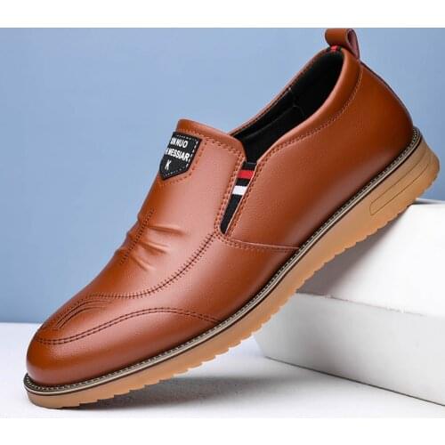 Leather Shoes Men 2021 New Leather British Casual Shoes Mens Soft Sole Wear-Resistant Tendon Sole Mens Shoes
