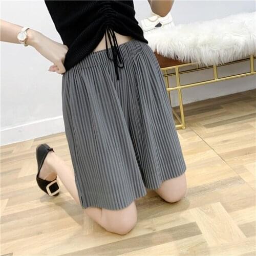 2020 New Miyake Pleated Shorts Womens Straight Loose Large Size Womens Clothing