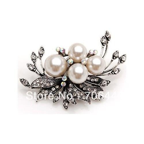 Vintage Antique Silver Plated Clear Rhinestone Crystal Diamante and Cream Pearl Wedding Bow Brooch Pin