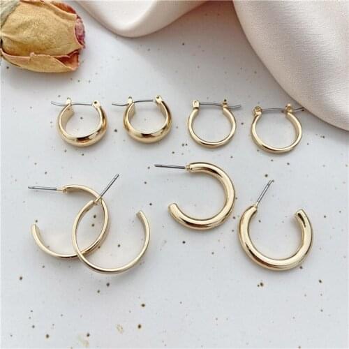 Fashion Gold Color Metal Hoop Earrings for Women Classic Geometric Circle Hoops Statement Jewelry 2020