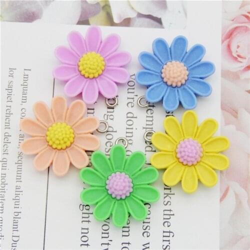 Julie Wang 10PCS Resin Sunflower Charms With Nail Mixed Colors Cartoon Daisy Pendant Bracelet Jewelry Making Accessory