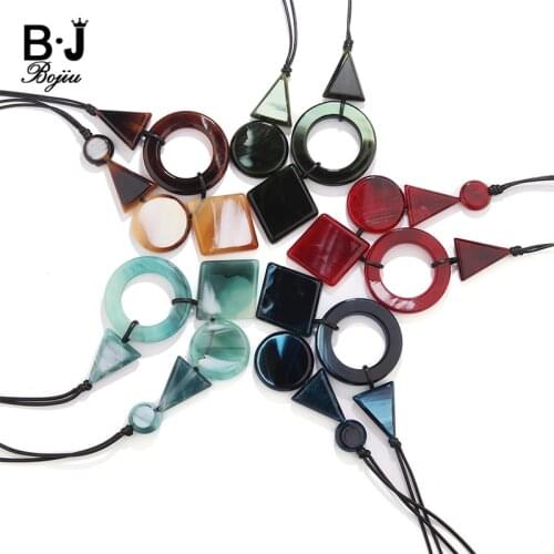 Fashion Boho Large Acrylic Necklace For Women Long Black Chain Resin Colorful Pendant Necklaces Female Elegant Gift 2021 NK1081