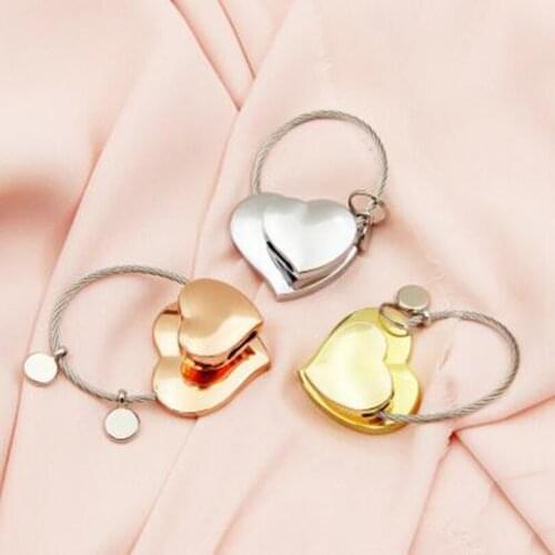 Charm Double Heart Shaped Lovers Keychain Trinket Lovely Key Holder Innovative Items Bag Pendant Novelty Gift for Girl J100